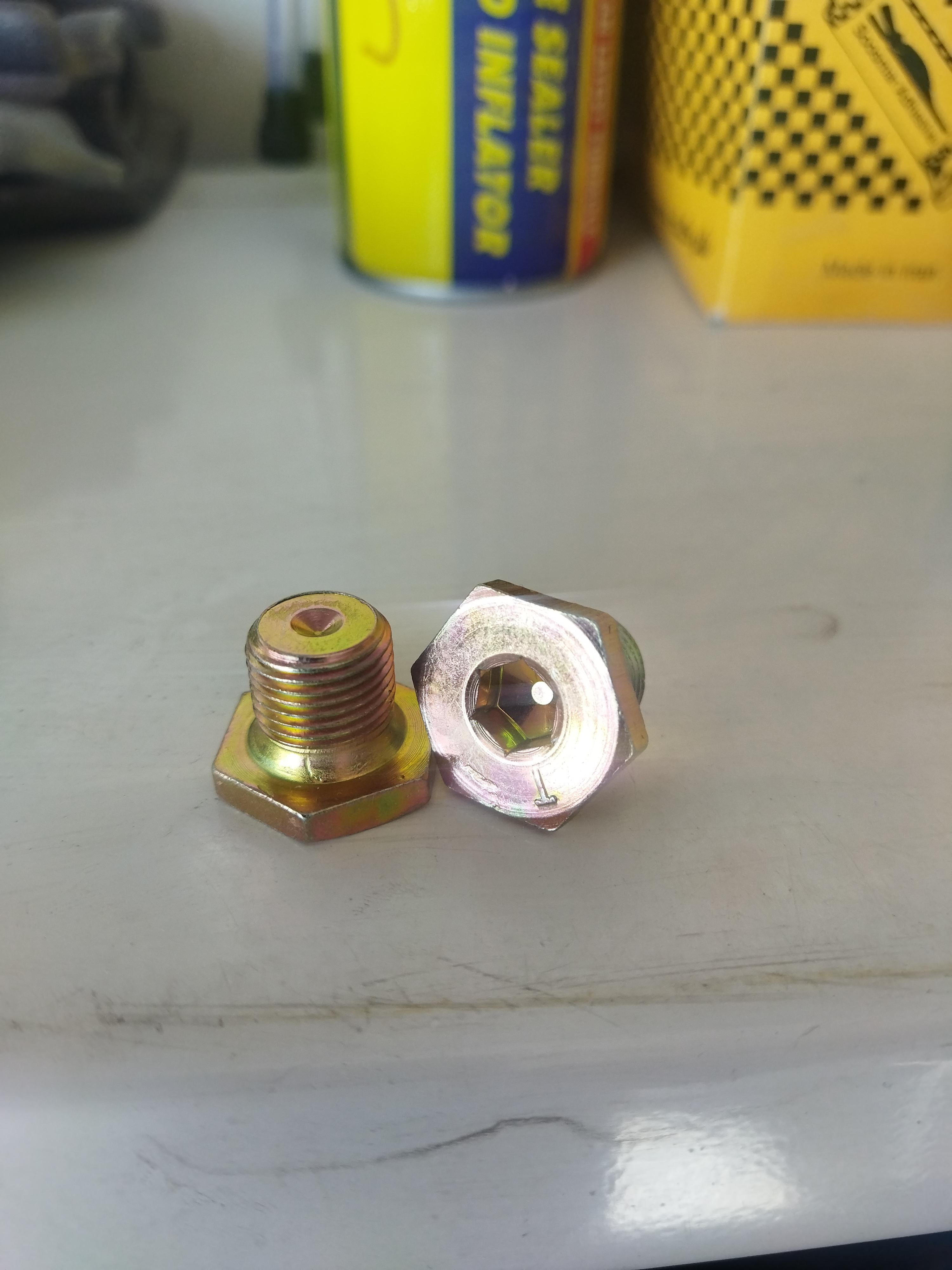 پیچ کارتل پژو/14 دنده/1.25 سانتی/آلنی